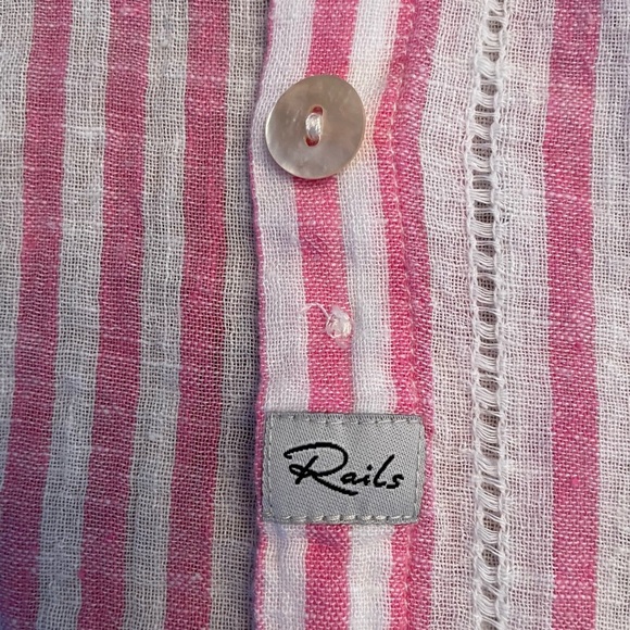 Rails Jamie Sleeveless Button Down in Pink & White Kokomo Stripe Print. Size M. - Picture 9 of 12